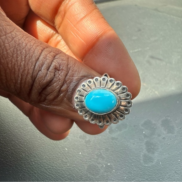 Silver Turquoise Ring - Picture 2 of 4